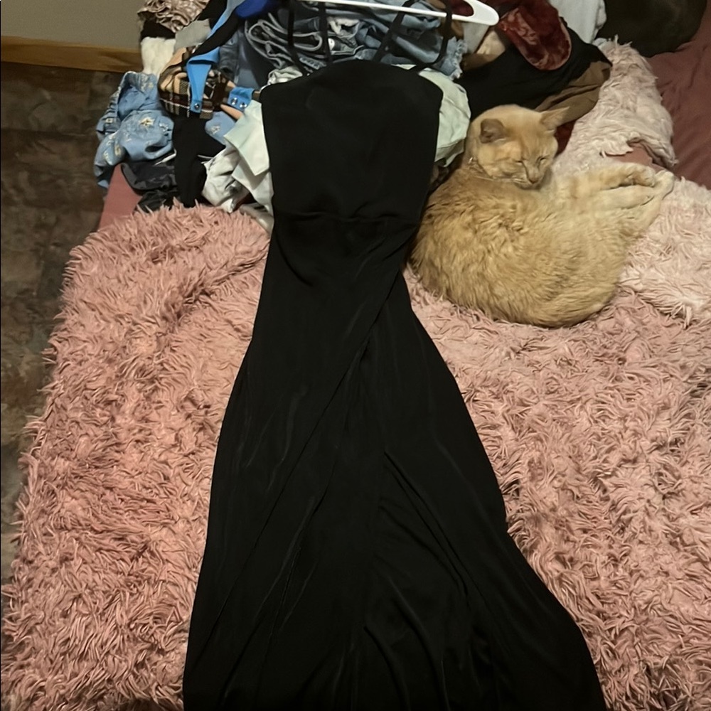 Amazon Black Strapless Gown for Prom